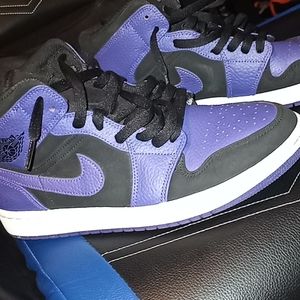 Jordan 1's